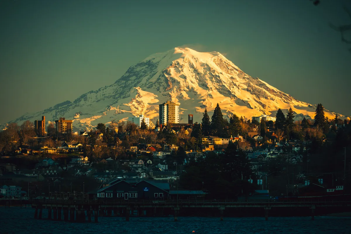 Mount Rainier from Tacoma, Washington