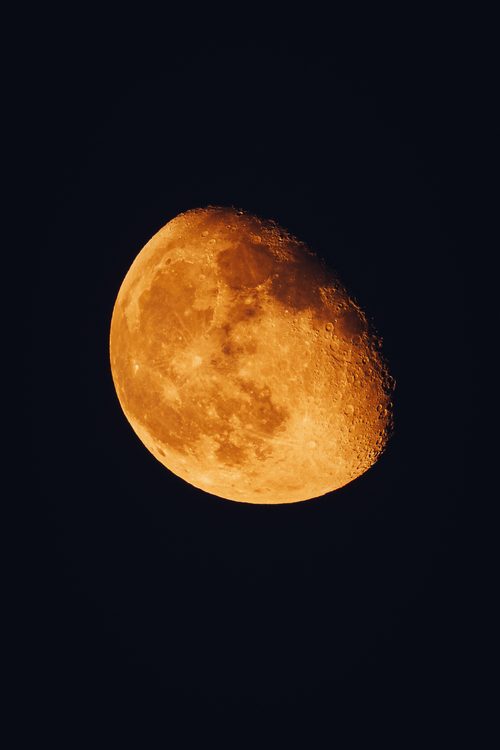 Red Moon, Kent, Washington